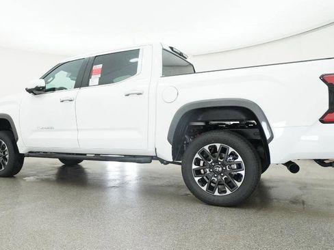 New 2026 Toyota Tundra Limited AWD/4WD image 18