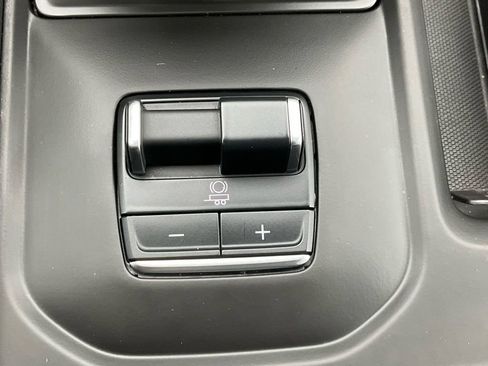 Used 2023 GMC Sierra 1500 Denali w/ Denali Reserve Package image 10