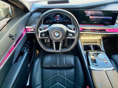 Used 2023 BMW 760i xDrive w/ Executive Package AWD/4WD image 16