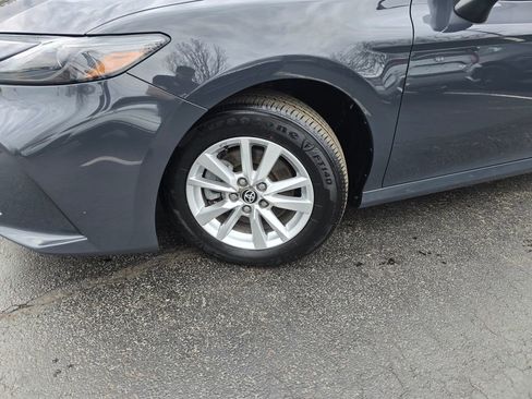 Used 2025 Toyota Camry LE image 2