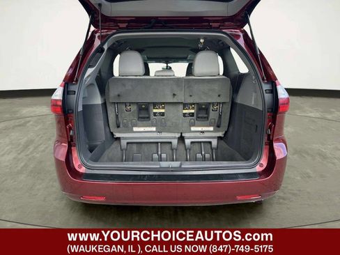 Used 2016 Toyota Sienna XLE AWD/4WD image 14