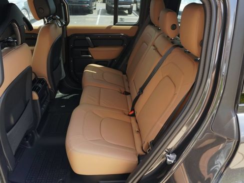 Used 2026 Land Rover Defender 110 S AWD/4WD image 29