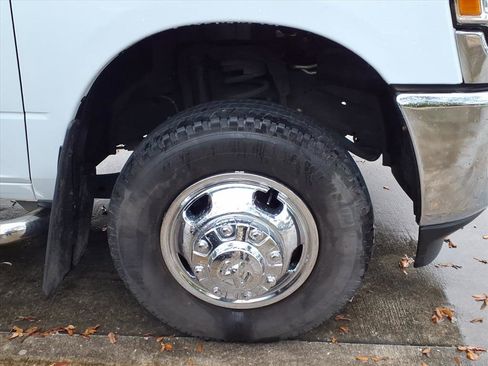 Used 2020 RAM 3500 Big Horn w/ Level 1 Equipment Group image 13