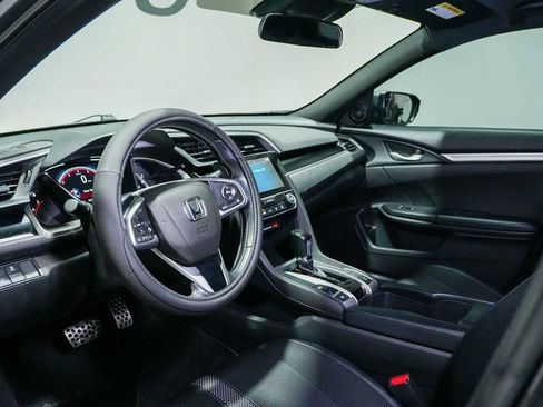 Used 2019 Honda Civic Sport image 12