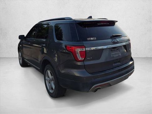 Used 2016 Ford Explorer XLT w/ Equipment Group 202A AWD/4WD image 7