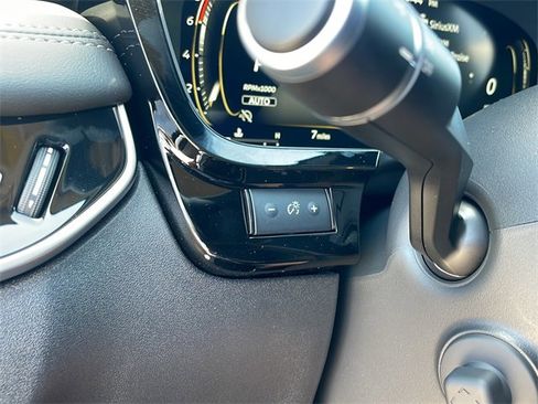 New 2026 INFINITI QX60 Luxe w/ Family Package image 24