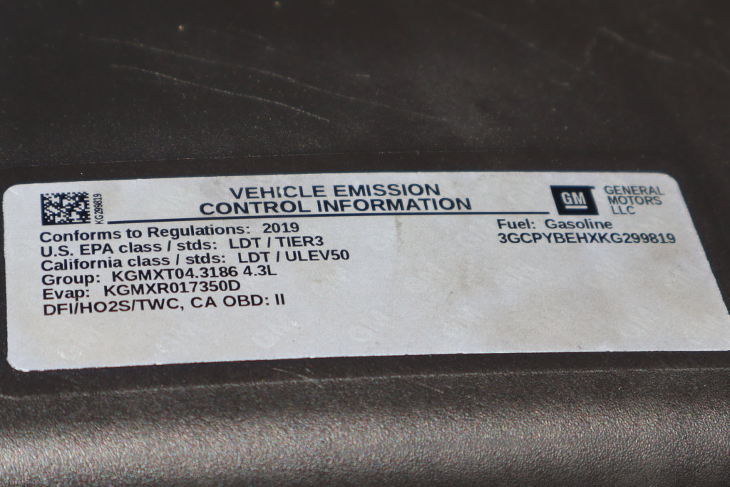 Used 2019 Chevrolet Silverado 1500 Custom w/ Custom Convenience Package AWD/4WD image 14