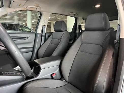 Used 2025 Honda CR-V LX image 13