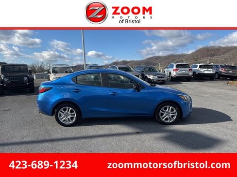 Used 2016 Scion iA image 1