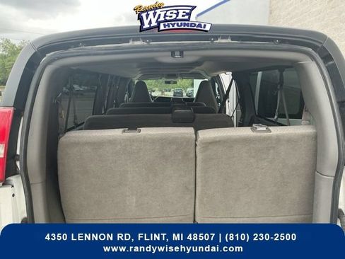 Used 2017 Chevrolet Express 3500 LT w/ LT Preferred Equipment Group RWD image 16