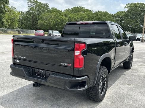 Used 2023 Chevrolet Silverado 1500 ZR2 w/ Technology Package AWD/4WD image 8