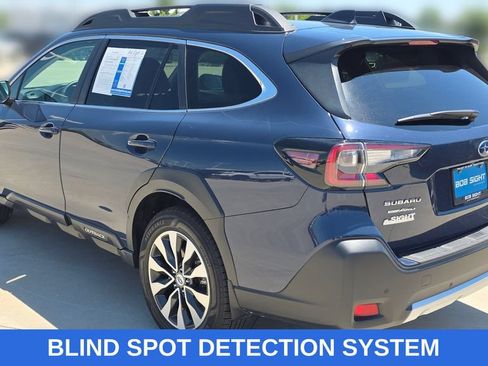 Used 2025 Subaru Outback Limited AWD/4WD image 3