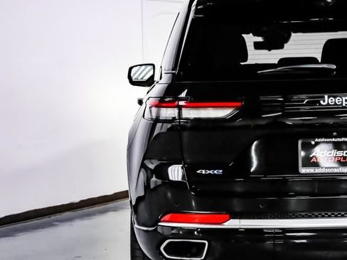 Used 2022 Jeep Grand Cherokee Summit AWD/4WD image 74