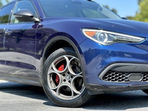 Used 2021 Alfa Romeo Stelvio Sprint w/ Nero Edizione image 4