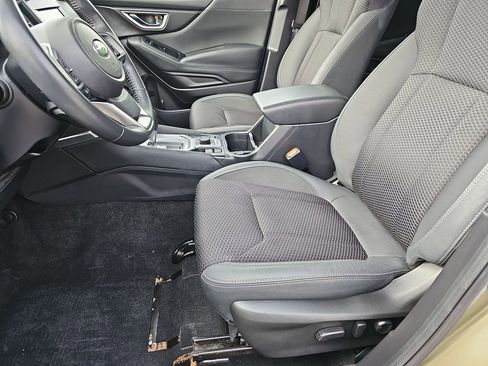Certified 2024 Subaru Forester Premium AWD/4WD image 14