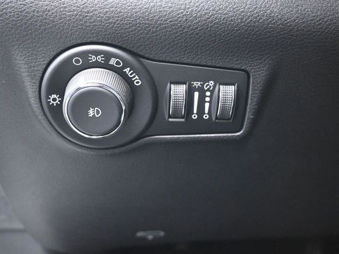 New 2026 Jeep Compass Latitude image 21