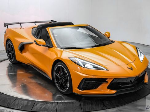 Used 2023 Chevrolet Corvette Stingray Coupe w/ 1LT RWD image 35
