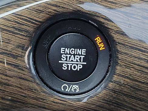 Used 2019 Jeep Grand Cherokee Summit AWD/4WD image 17