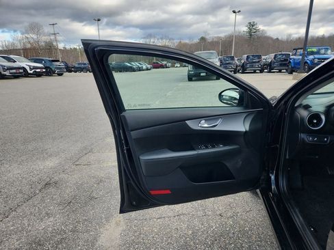 Certified 2023 Kia Forte LXS w/ LXS Technology Package image 11