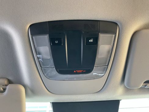Used 2025 Kia Sportage LX FWD image 10