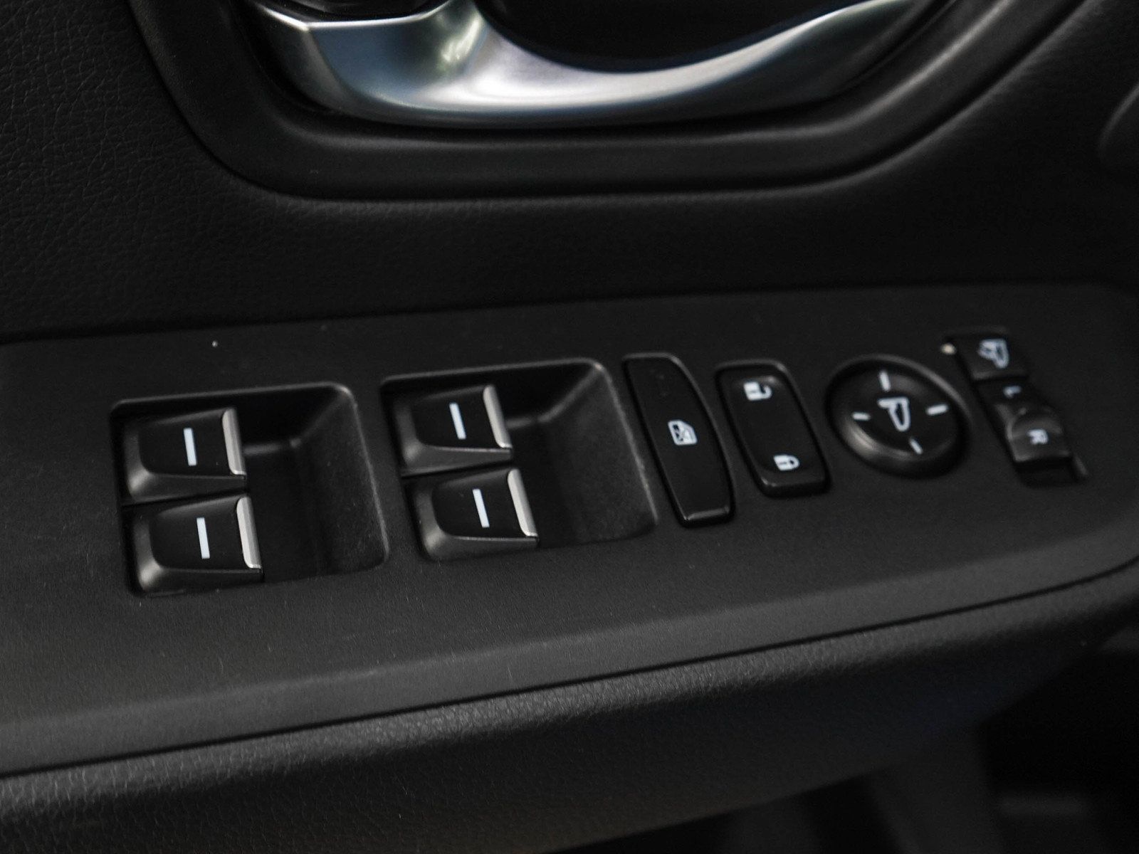 Used 2025 Honda Pilot TrailSport image 22