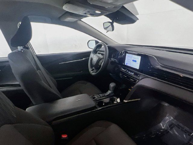 Used 2025 Toyota Camry LE FWD image 10