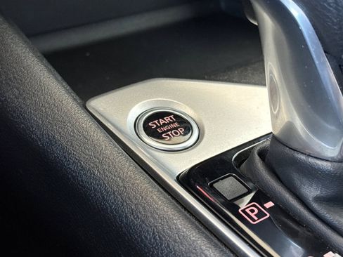 Used 2025 Nissan Altima 2.5 SV image 32