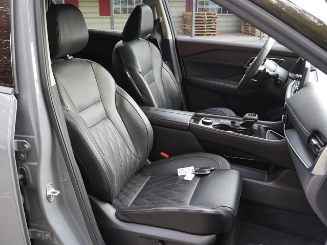 Certified 2023 Nissan Rogue Platinum w/ Platinum Premium Package AWD/4WD image 27