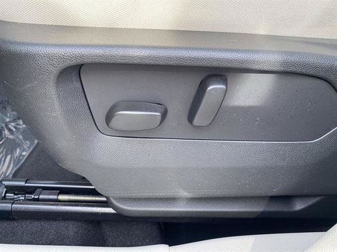 Used 2023 Buick Envision Avenir AWD/4WD image 50