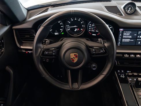 Used 2020 Porsche 911 Carrera RWD image 11