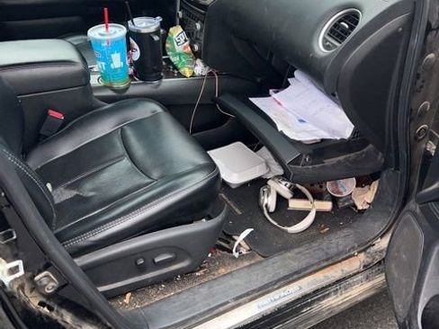 Used 2014 Nissan Pathfinder Platinum w/ Platinum Premium Package image 15