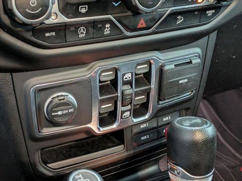 Used 2020 Jeep Wrangler Unlimited Sport AWD/4WD image 13