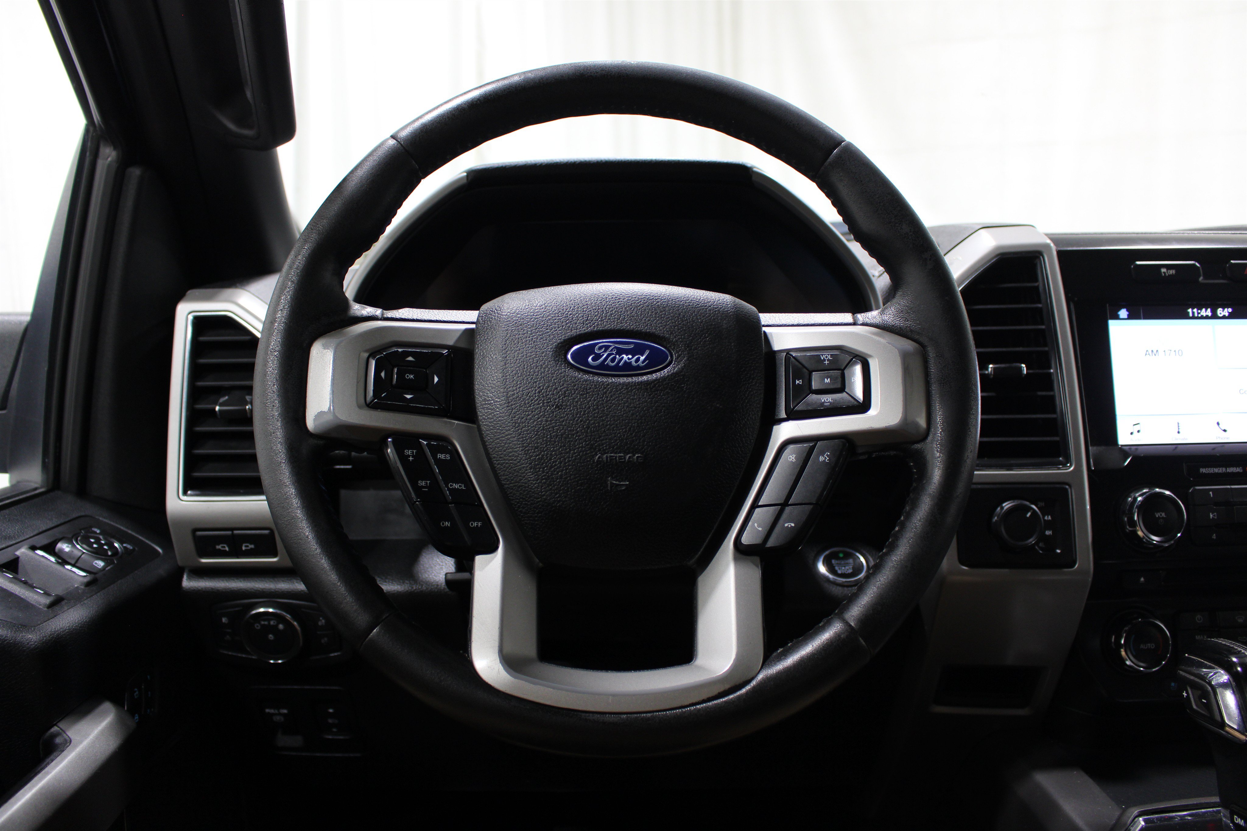 Used 2018 Ford F150 Lariat AWD/4WD image 11