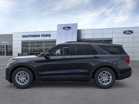 New 2026 Ford Explorer Active image 3