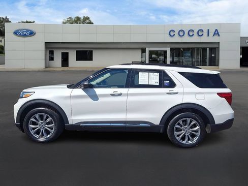Certified 2023 Ford Explorer XLT w/ Equipment Group 202A AWD/4WD image 6