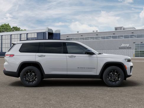 New 2026 Jeep Grand Cherokee L 4WD image 21
