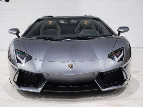 Used 2014 Lamborghini Aventador LP 700-4 image 6