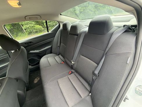 Used 2025 Nissan Altima 2.5 SV FWD image 24