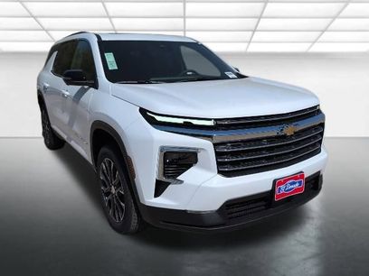 New 2026 Chevrolet Traverse LT w/ Sun and Wheel Package