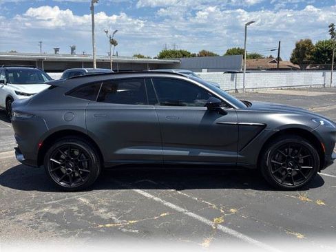 Used 2021 Aston Martin DBX AWD/4WD image 10