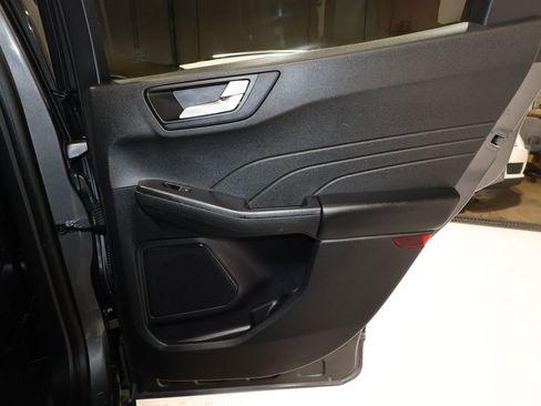 Used 2023 Ford Escape ST-Line image 19