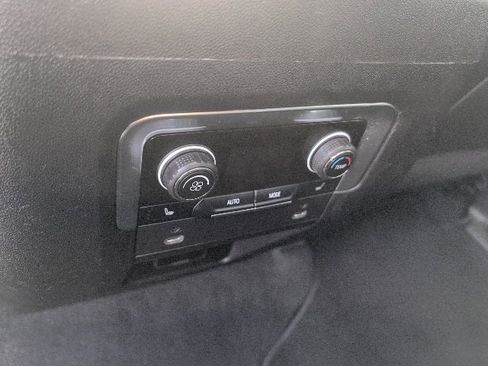 Used 2022 Chevrolet Tahoe LT w/ LT Signature Plus Package image 42