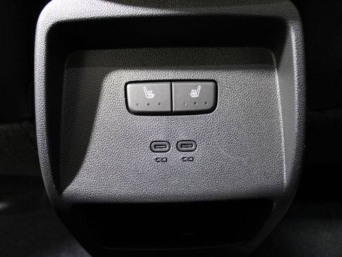 New 2026 Chevrolet Equinox EV LT image 27