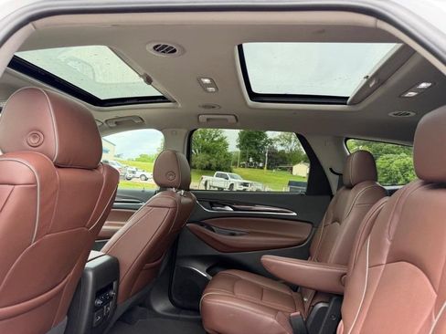Used 2021 Buick Enclave Avenir w/ Avenir Technology Package AWD/4WD image 10