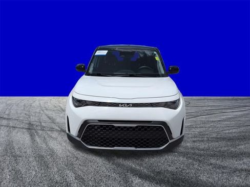 Used 2025 Kia Soul S FWD image 9