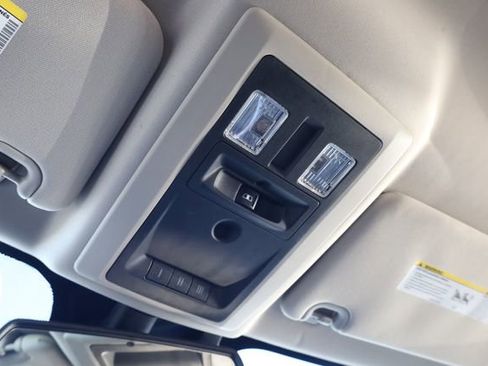 Used 2015 RAM 1500 Sport w/ Convenience Group image 21