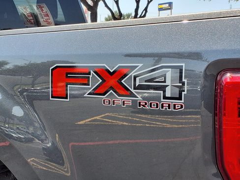 Used 2019 Ford F250 XLT w/ XLT Premium Package AWD/4WD image 11