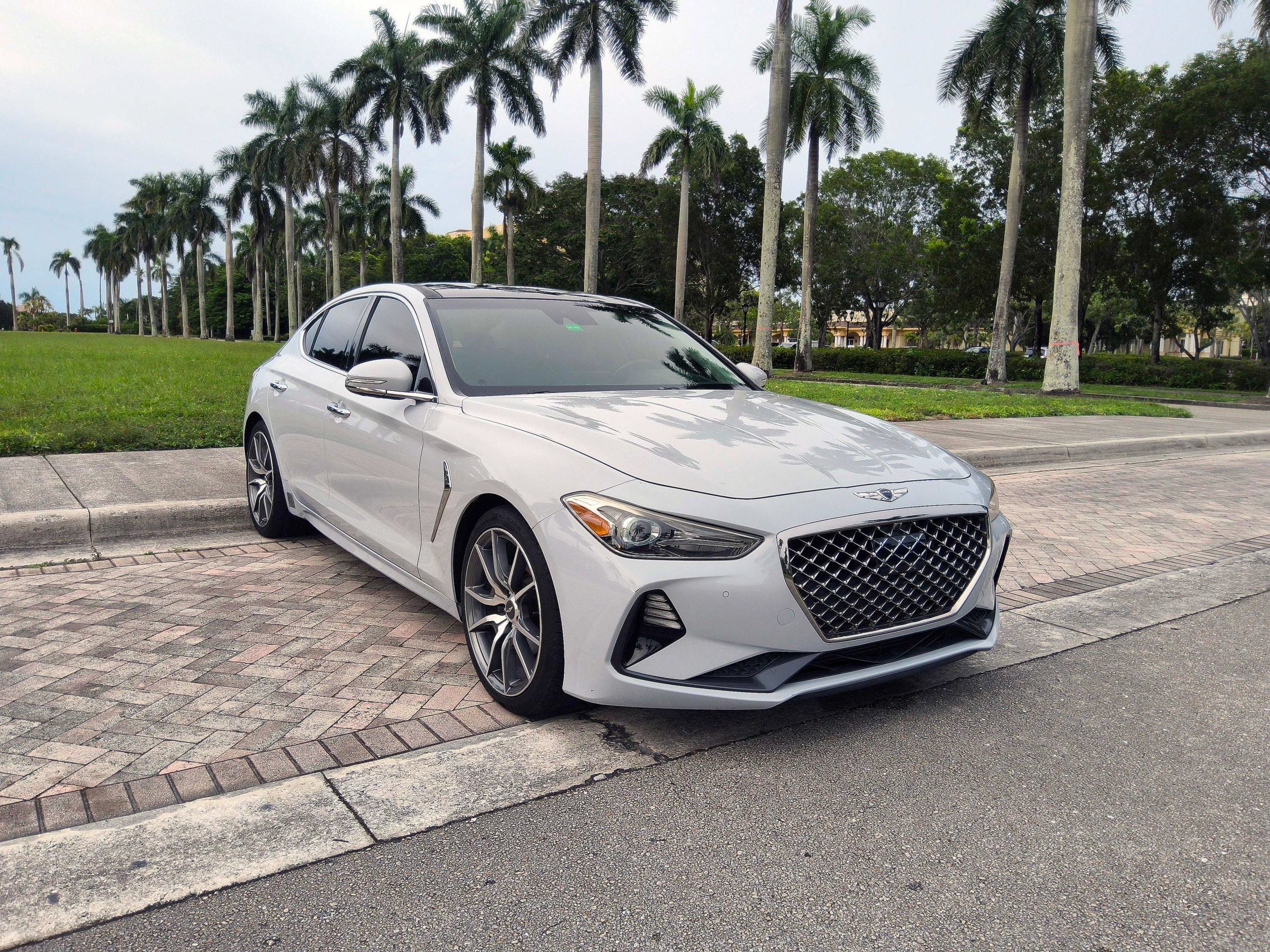 Used 2019 Genesis G70 2.0T Advanced w/ Dynamic Package RWD image 1