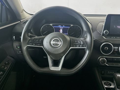 Used 2024 Nissan Sentra SV image 17