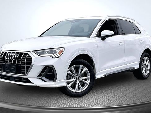 Used 2023 Audi Q3 2.0T Premium AWD/4WD image 12